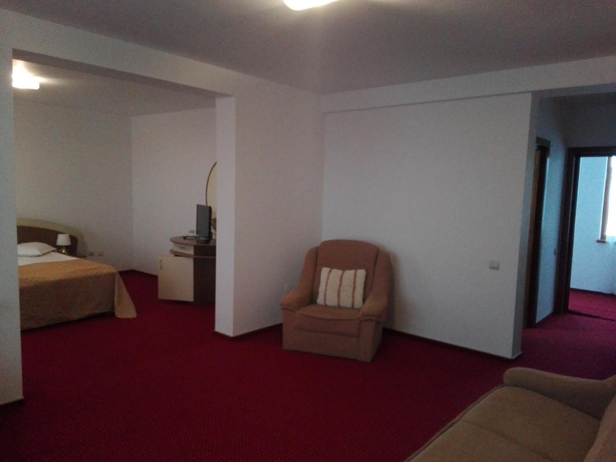 Pensiunea Balan Piatra Neamt Exterior photo
